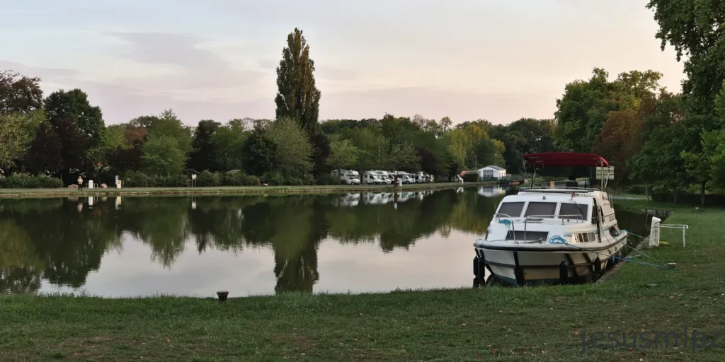 Lee más sobre el artículo Nordkapp en autocaravana: <br>de Massiac a Génelard<br> Francia